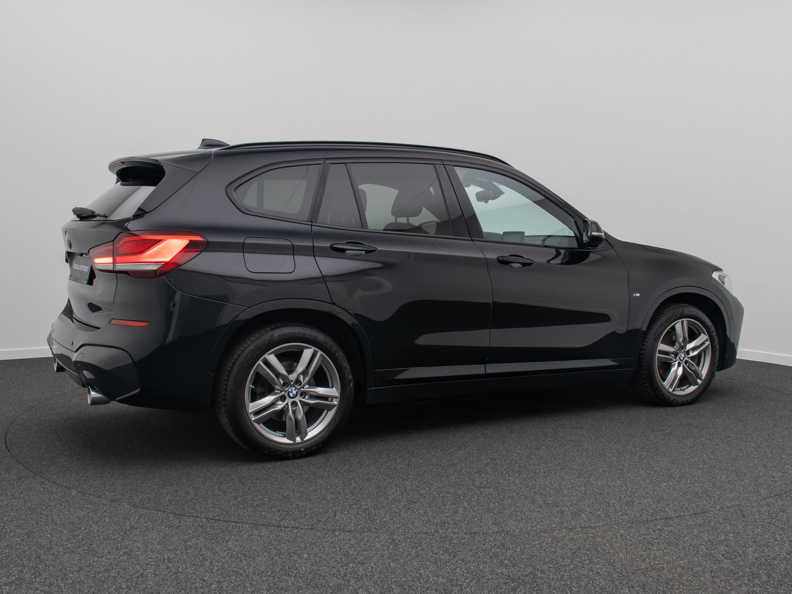 Fahrzeugabbildung BMW X1 xD20d M Sport Parkassist Lenkrhz HUD DAB HiFi