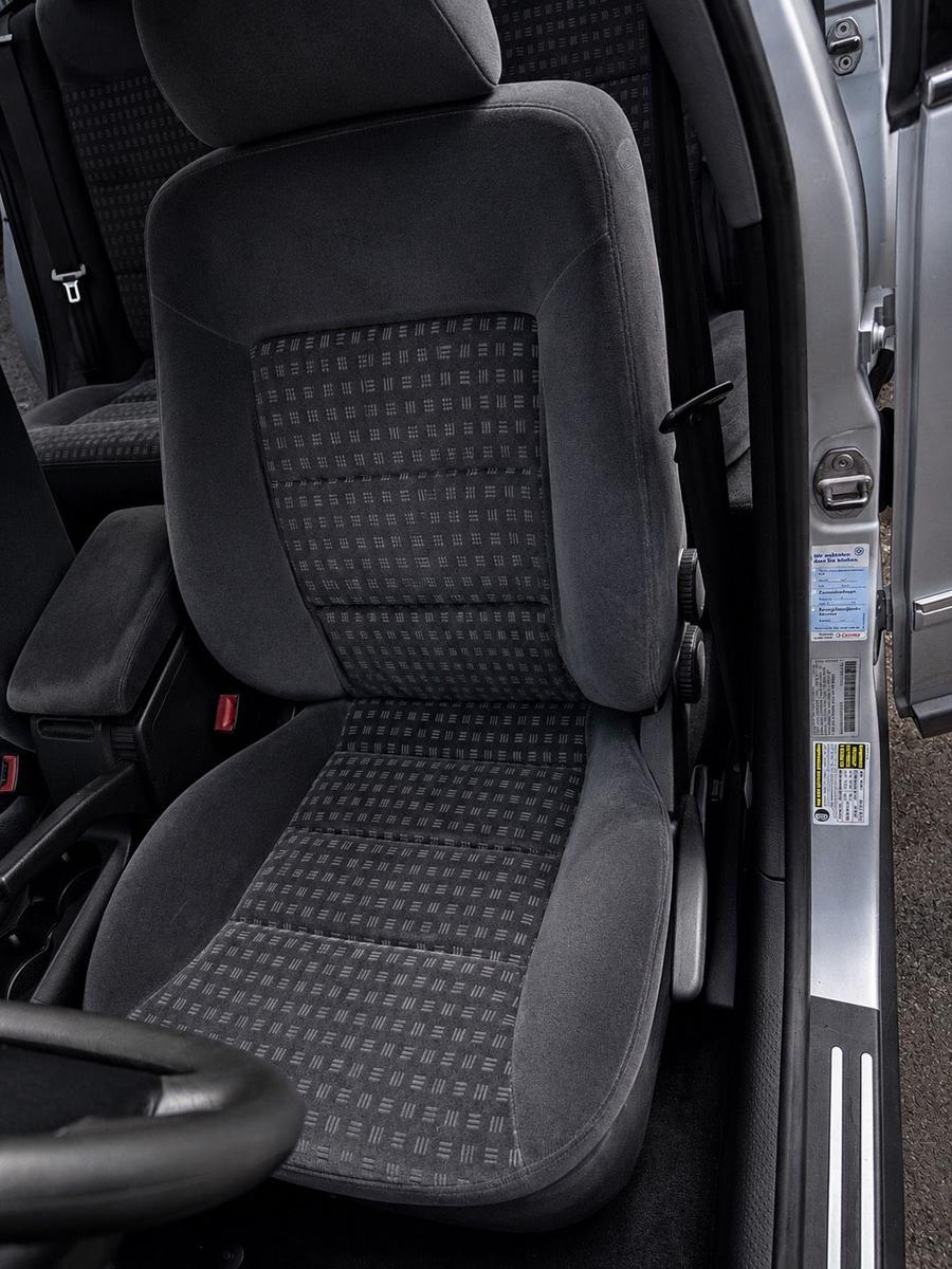 Volkswagen Passat 2004 — photo 5