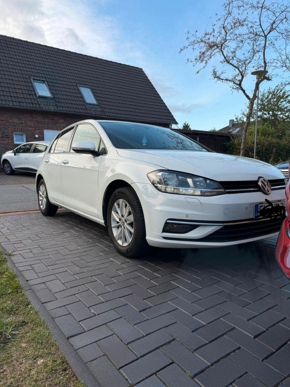 Image of Volkswagen Golf