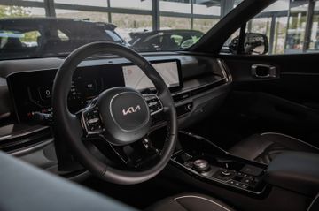 Bild 15 Kia Sorento Platinum 4WD Leder Glasdach AHK 2,5 T.