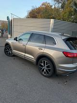 Volkswagen Touareg 3.0 V6 TDI 210kW 4MOTION Tiptronic - - Volkswagen Touareg: 4.2