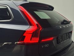 VOLVO V90 Pro T4 Mom.Pro Leder Navi LED ACC Kam.