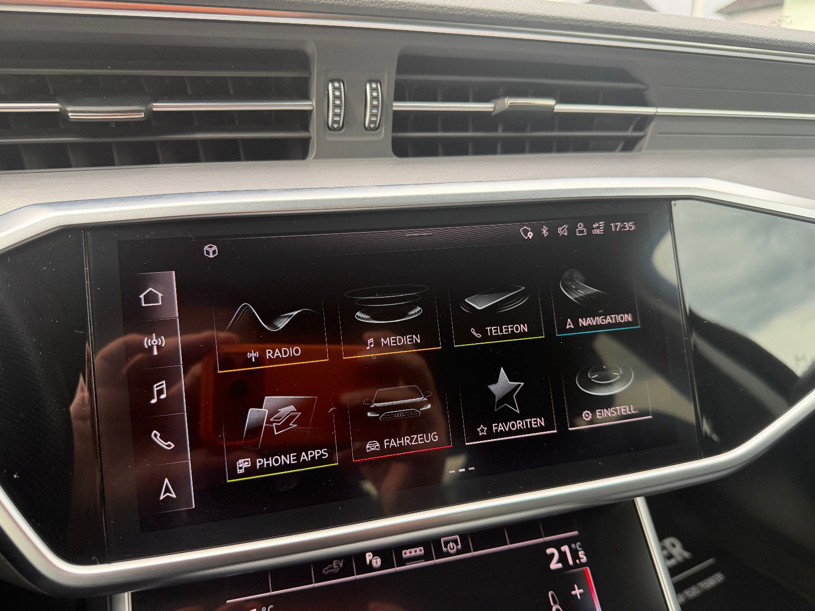 Fahrzeugabbildung Audi 55 TFSI e quattro S-Line/LEDER/Navi/LED/CarPlay/