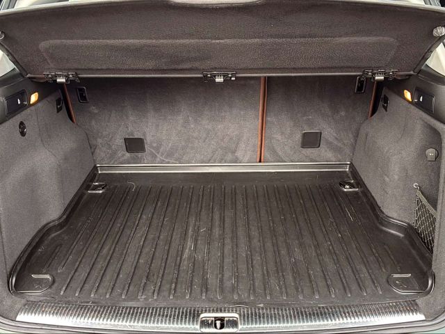 Q5 SUV 2.0 TFSI QUATTRO TIPTRONIC AZV+NAVI+XENON