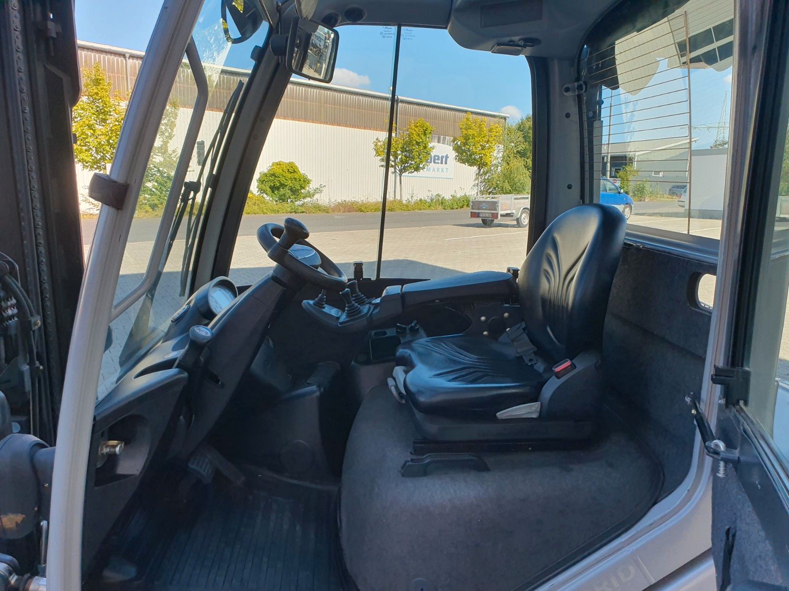 Fahrzeugabbildung Still RX70-35 / Triplex: 4.80m / nur 2.004h! / Klima