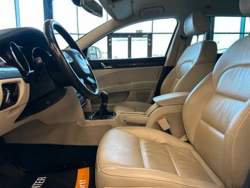 Skoda Superb Combi Elegance *1. Hand*Xenon*Klima*Navi*