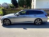 BMW 330i Touring Automatic - M Sport -Pan.dach-AHK