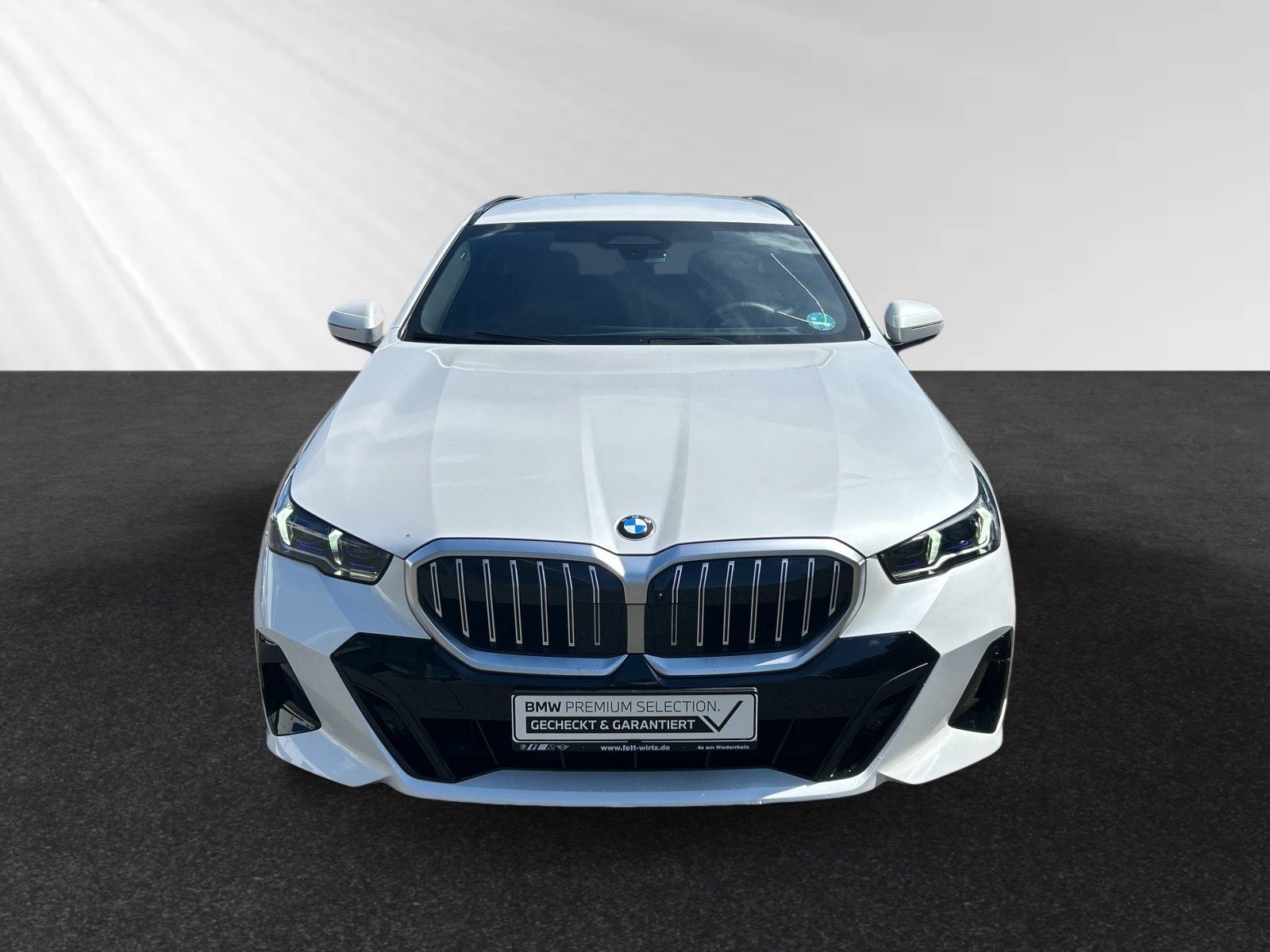 BMW 520i Touring M Sport AHK 20 LMR Autobahnass foto 5