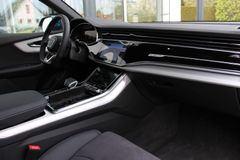 AUDI Q8 50 TDI QUATTRO / S LINE PLUS / MATRIX / B&O AUDI Q8 50 TDI QUATTRO / S LINE PLUS / MATRIX / B&O