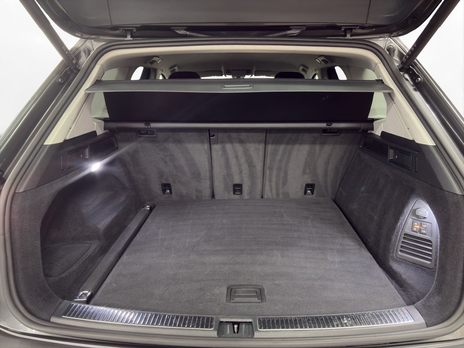 Volkswagen Touareg - Bild 22