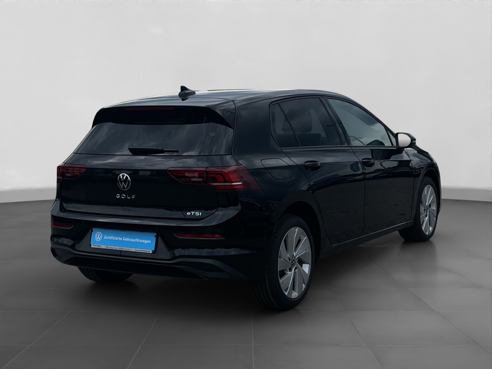 Volkswagen Golf 1.5 eTSI DSG LIFE ACC PDC LM17 KAMERA foto 3