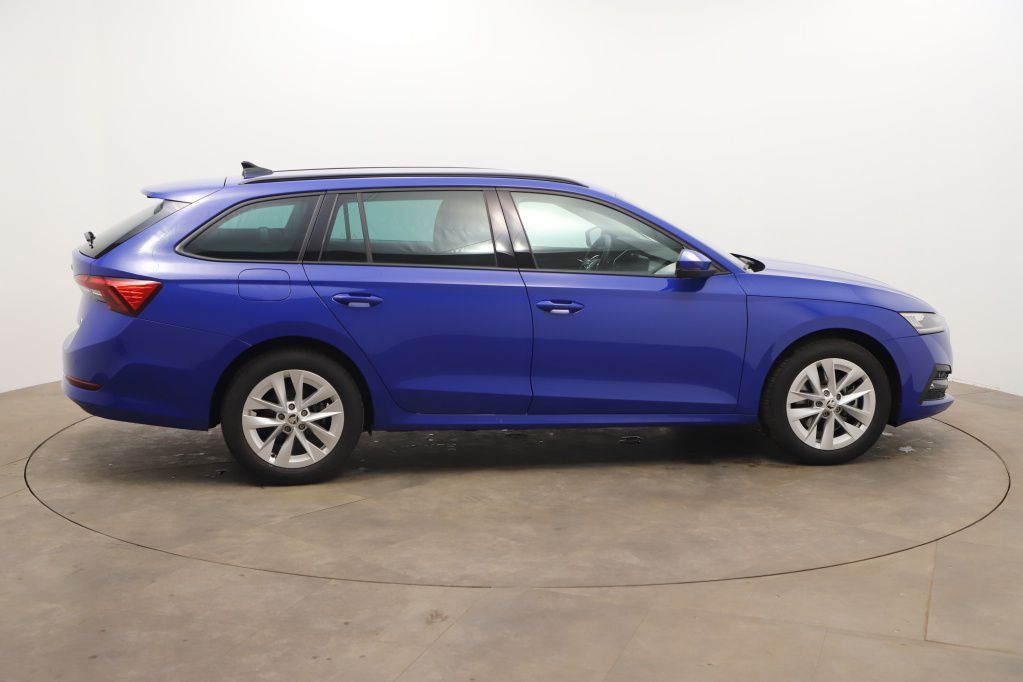 Skoda Octavia iV Combi Ambition 1.4TSI 150kW Tempo*PDC