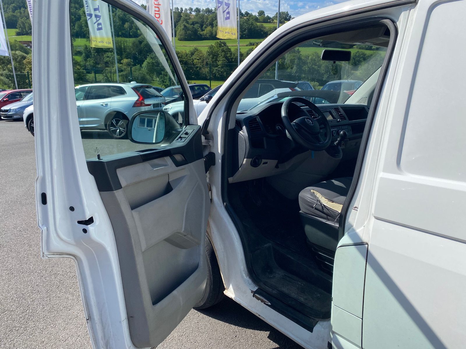 Fahrzeugabbildung Volkswagen T6 Transporter EcoProfi 3-Sitzer AHK SHZ Klima