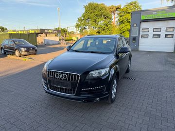 Audi Q7 - 1