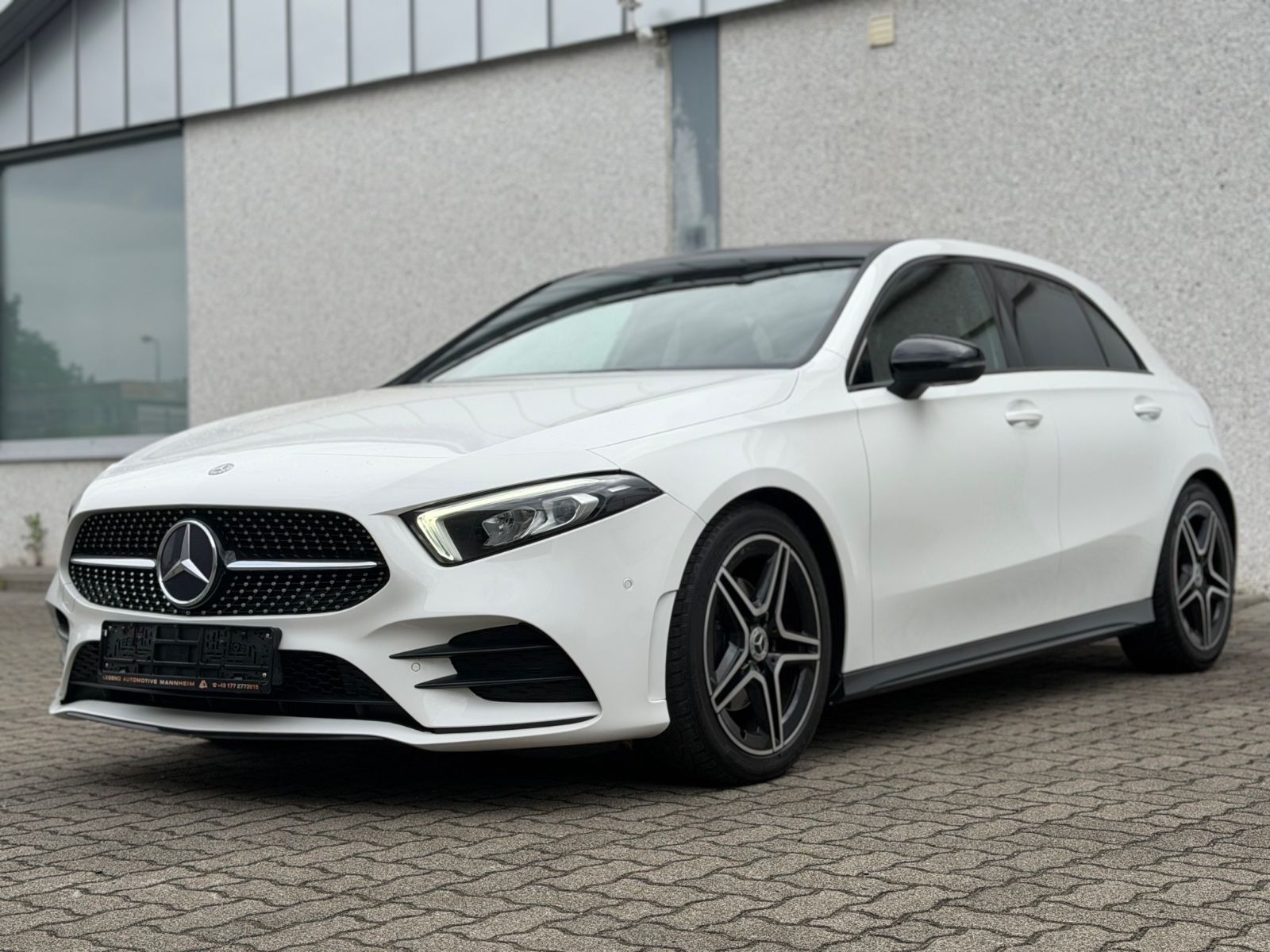 MERCEDES-BENZ MB A 180 Aut. AMG 1.Hand-Night P.-Ass.P-Ambiente