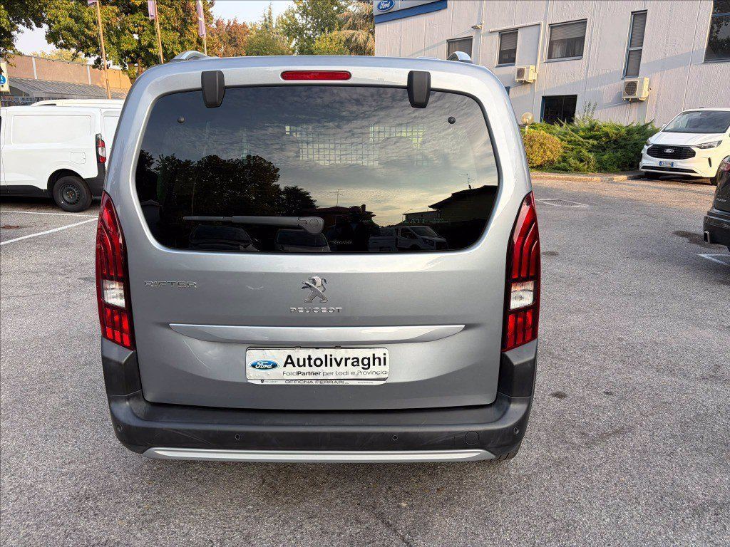 Image of Peugeot Rifter