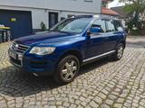 Volkswagen Touareg TDI, Scheckheft, ACC, TÜV 04.08.2027 - Volkswagen Touareg mit Diesel-Antrieb: Alcantara