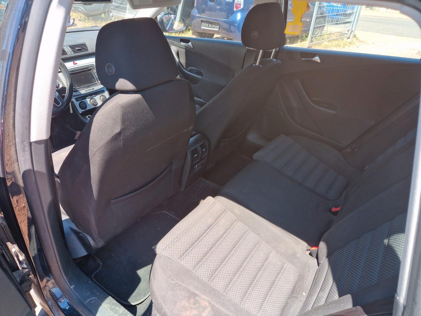 Volkswagen Passat 2010 — photo 9
