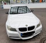 BMW (323i) M-Paket - BMW 323 mit Benzin-Antrieb: Limousine, Automatik