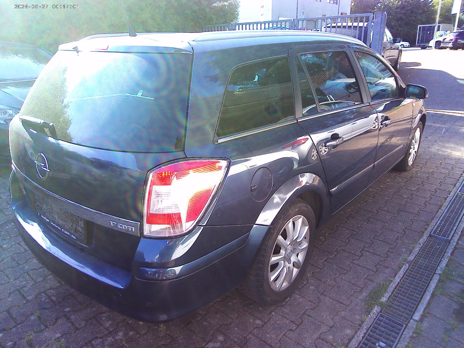 Opel Astra 2009 — photo 6