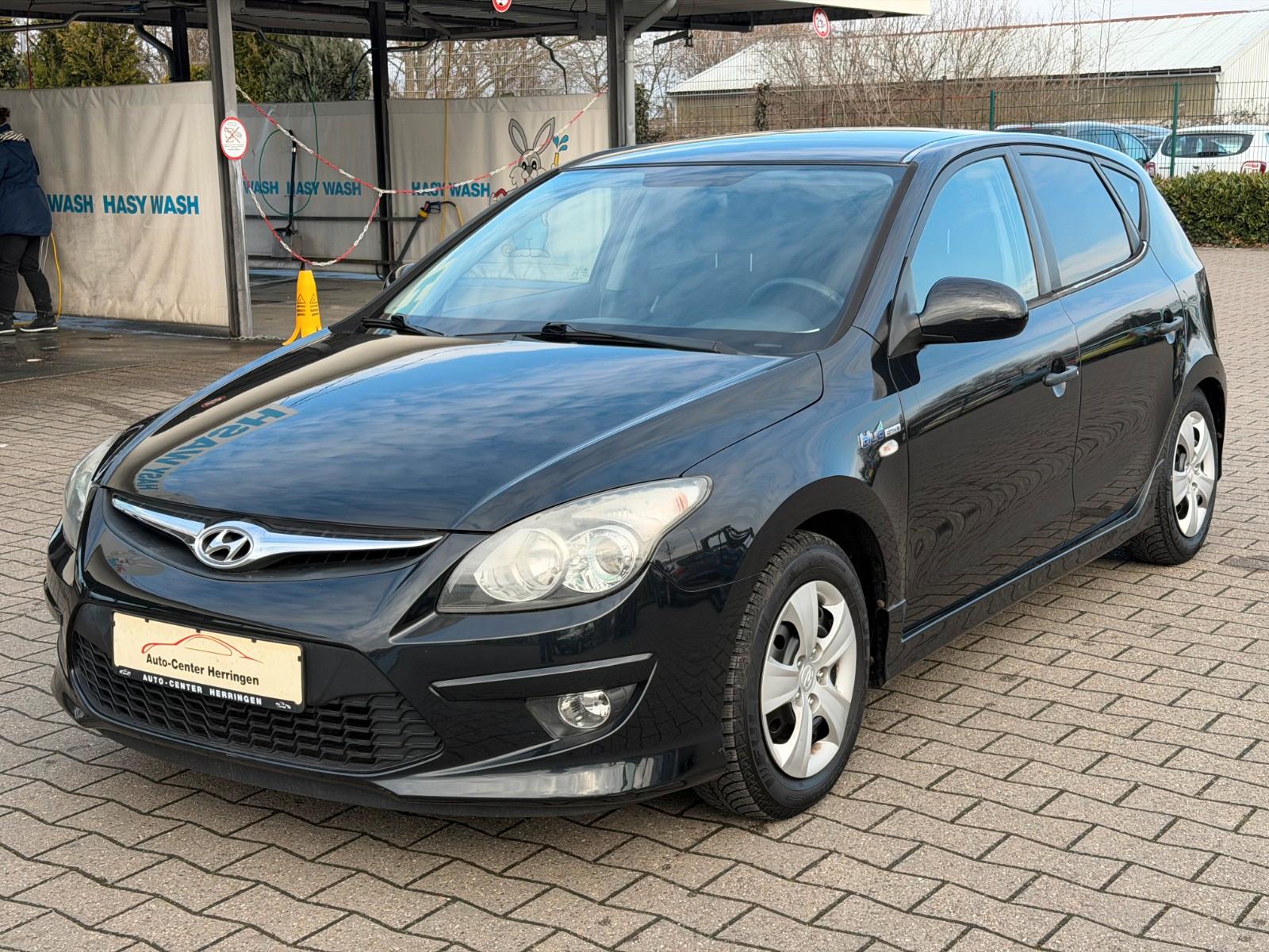Hyundai i30 1.4 LPG blue drive/Klimatronic/Tüv 09.2027