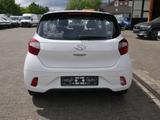 Hyundai i10 1.0 Trend PDC Klimaautomatik nur 12 TKM - Hyundai in Düsseldorf