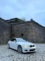 BMW E92 335i Automatik N54 M Paket M Perfo... - BMW 335 aus 2007: Coupe