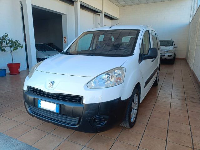 Peugeot Partner Tepee 1.6 hdi Outdoor 92cv E5, a