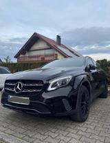 Mercedes-Benz GLA 250*SPORT*NIGHT*PANORAMA* 360° PARK*50Tsd Km - Mercedes-Benz GLA-Class in Stuttgart