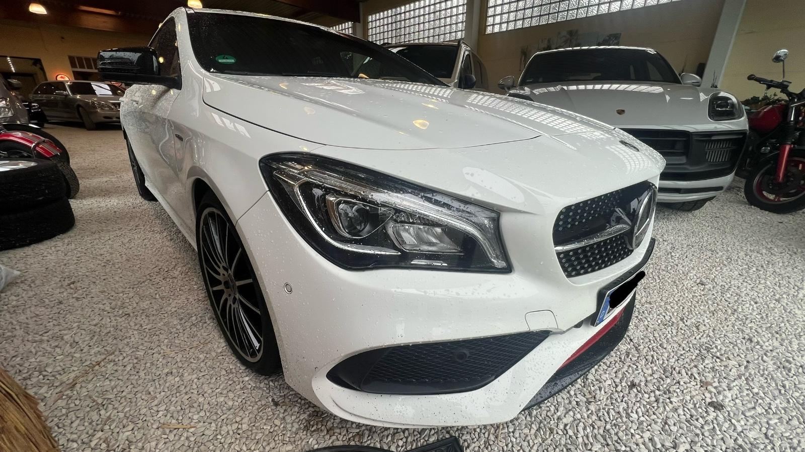 Mercedes-Benz CLA 250 Shooting Brake 4-Matic AMG Paket