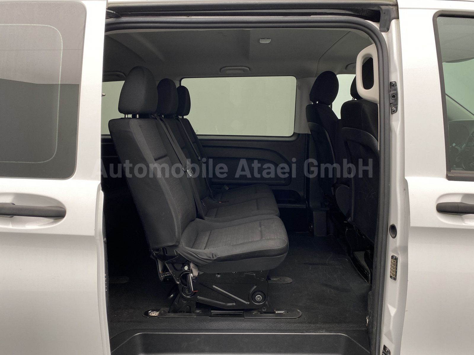 Fahrzeugabbildung Mercedes-Benz Vito Tourer lang 114 CDI Automatik 9596