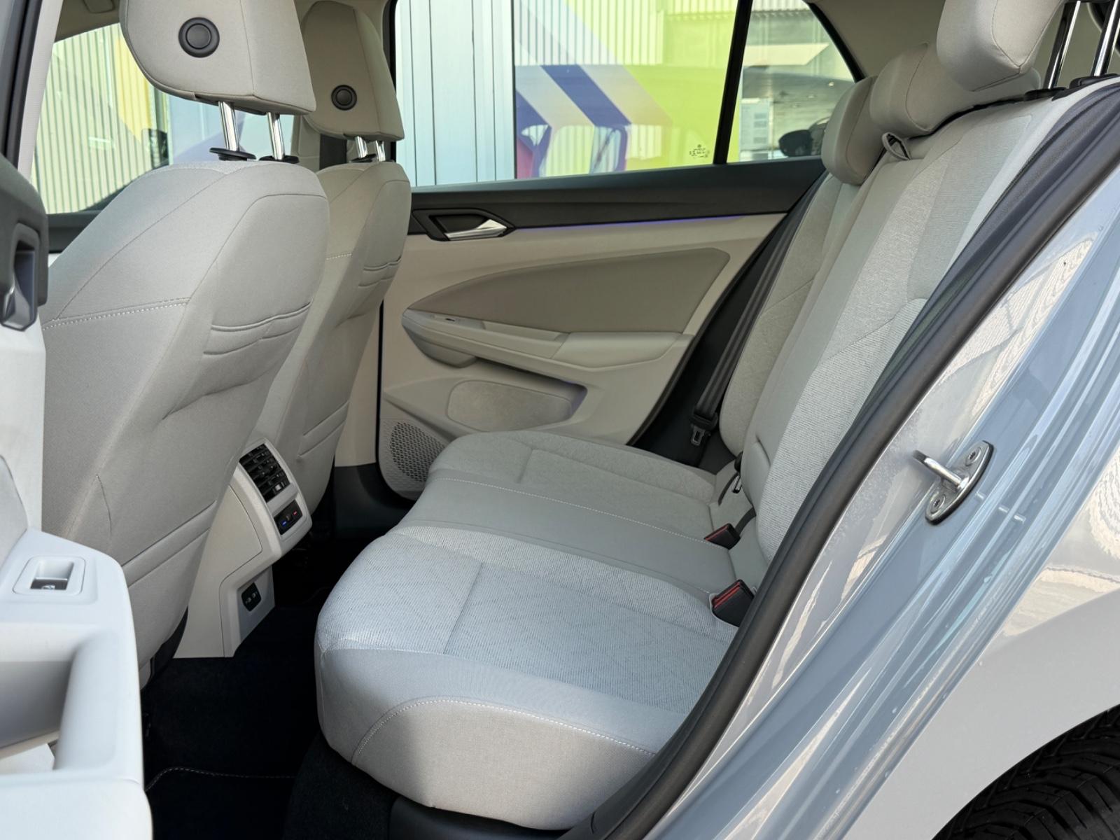 Volkswagen Golf VIII Lim. Life LED/Navi/Kamera/SitzHz/ACC, миниатюра 18