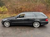 Mercedes-Benz E 320 T-Modell CDI*AMG*Aut.*7 Sitzer*TÜV 03/27* - Mercedes-Benz E 320 mit Diesel-Antrieb: Kombi