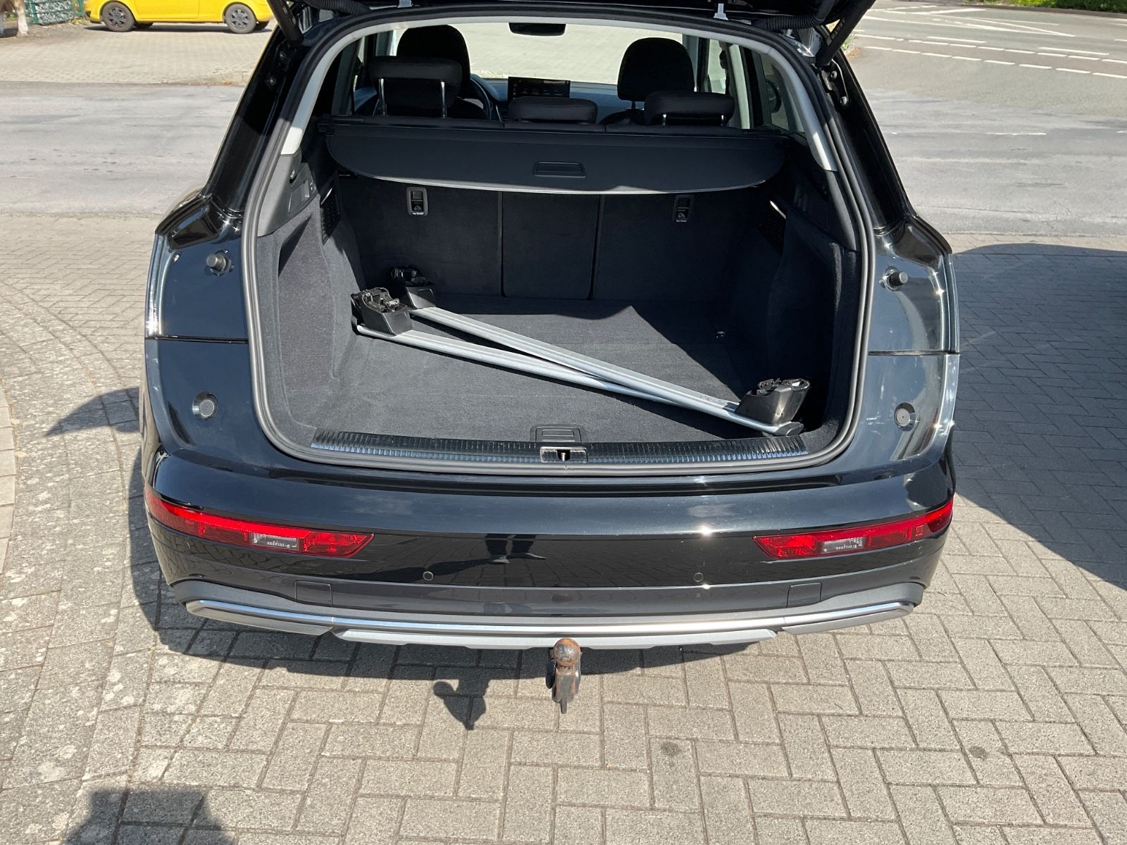 Fahrzeugabbildung Audi Q5 40 TDI S tronic quattro,Kamera,AHK,Navi,ACC
