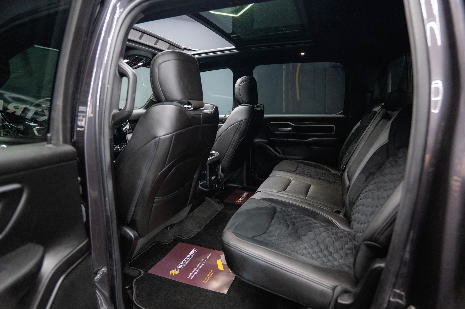 Fahrzeugabbildung Dodge RAM 5.7 V8 HEMI 4x4 Limited Longbed Airmatic 19%