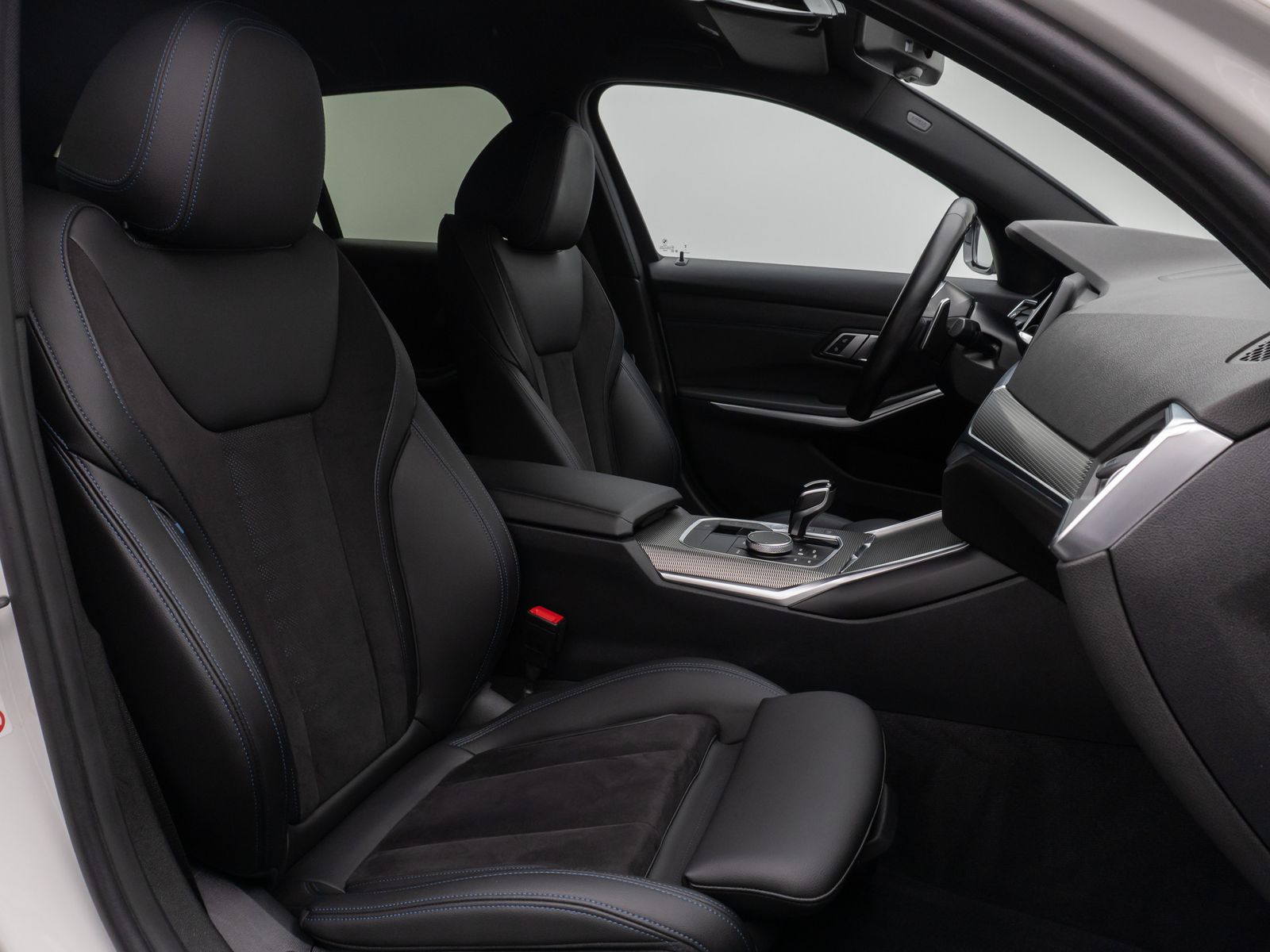Fahrzeugabbildung BMW 330i xD M Sport Laser DAB Lenkrhzg Komfort Alarm