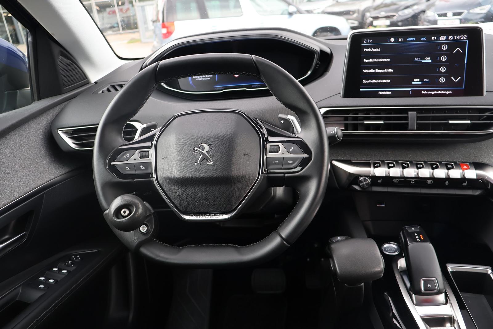 Peugeot 3008 1.2 12V Behindertenumbau Navi 360° Panorama