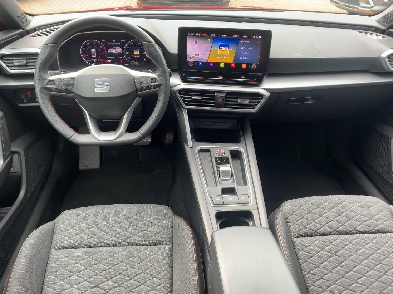Fahrzeugabbildung SEAT Leon Sportstourer FR + Panorama Schiebedach*