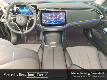 Mercedes E 220 - 12