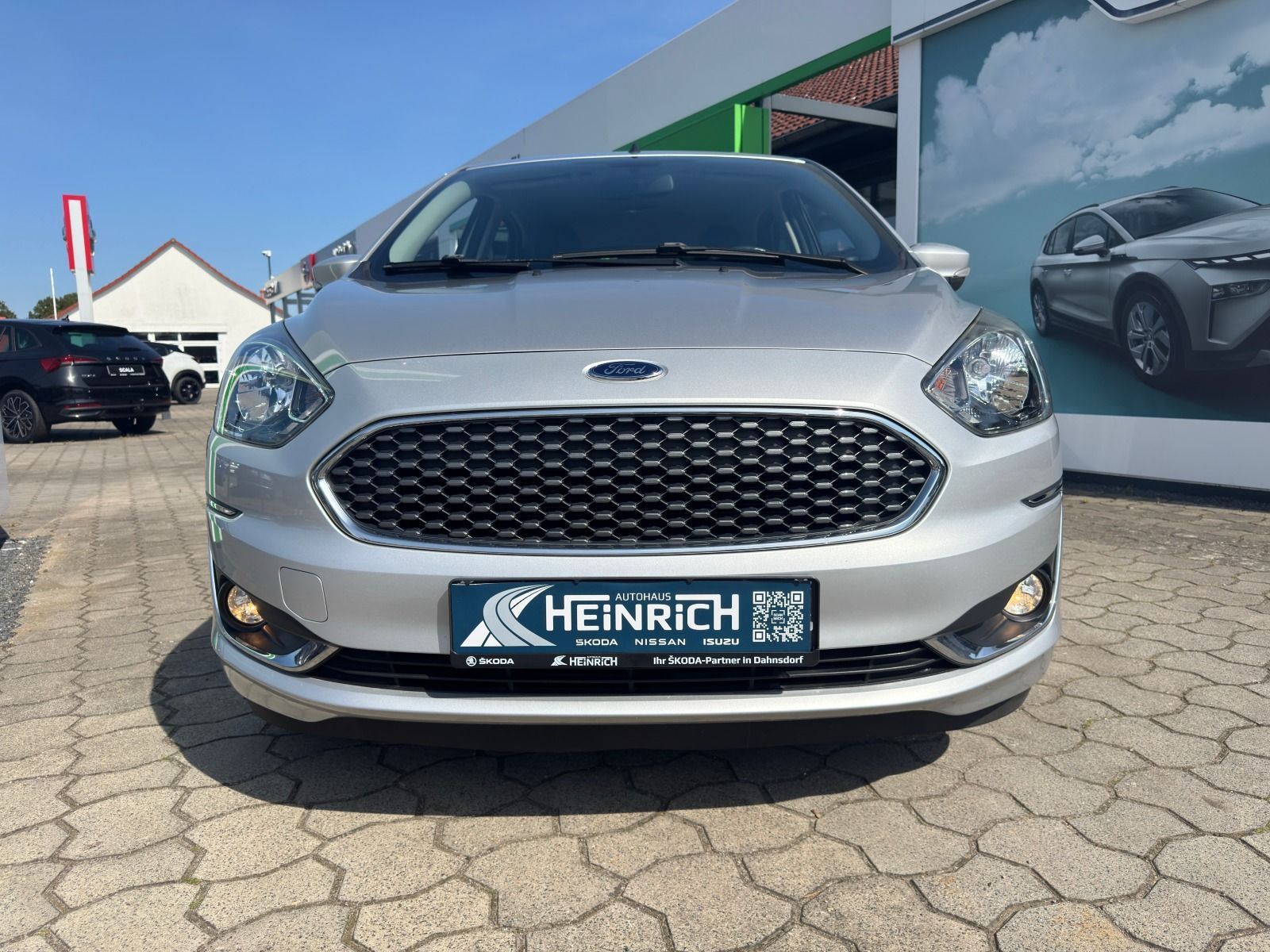 Fahrzeugabbildung Ford Ka+ 1.2 86PS 5-Gang*BehFro*SHZ*PDC*Allwetter
