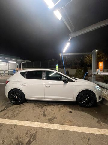 Seat Leon Fr 2.0 TDI Stage 1 240ps NOTVERK...