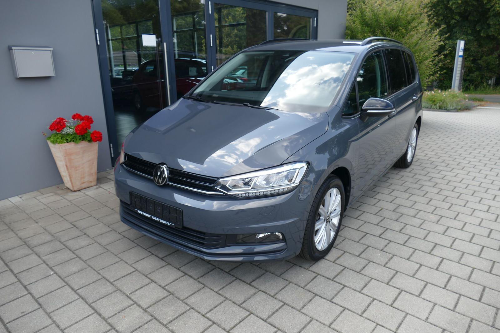 Volkswagen Touran 1.5 TSI DSG Highline Black Style 7-Sitze