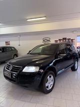 Volkswagen Touareg 2.5 R5 TDI - Volkswagen Touareg aus 2004: TDI