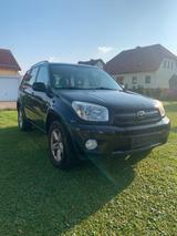 Toyota RAV 4 exekutive AlI - gebrauchte Toyota RAV 4 aus dem Jahr 2004