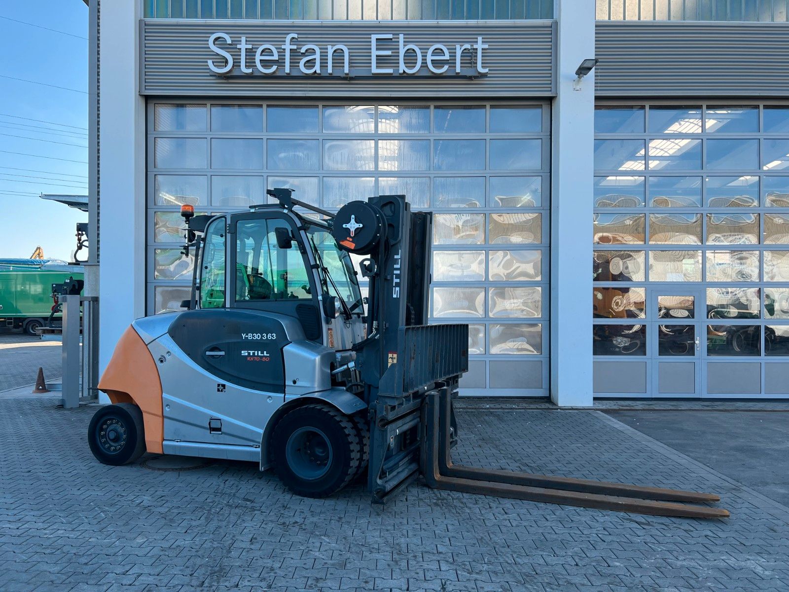 Fahrzeugabbildung Still RX70-80 / Duplex: 4.70m! / Zinkenversteller / SS