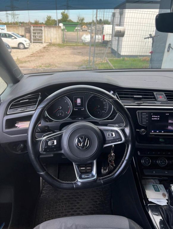Image of Volkswagen Touran