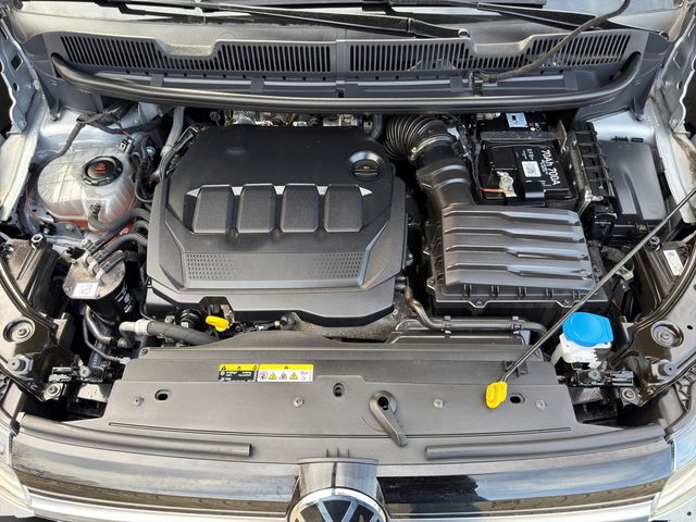 Caddy 2.0 TDI Move DSG SHZ AHK LED PANO 7-SITZER