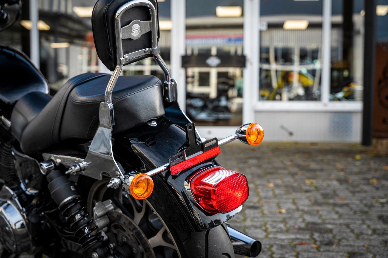 Fahrzeugabbildung Harley-Davidson SUPERLOW XL1200T SPORTSTER - VORVERLEGTE -