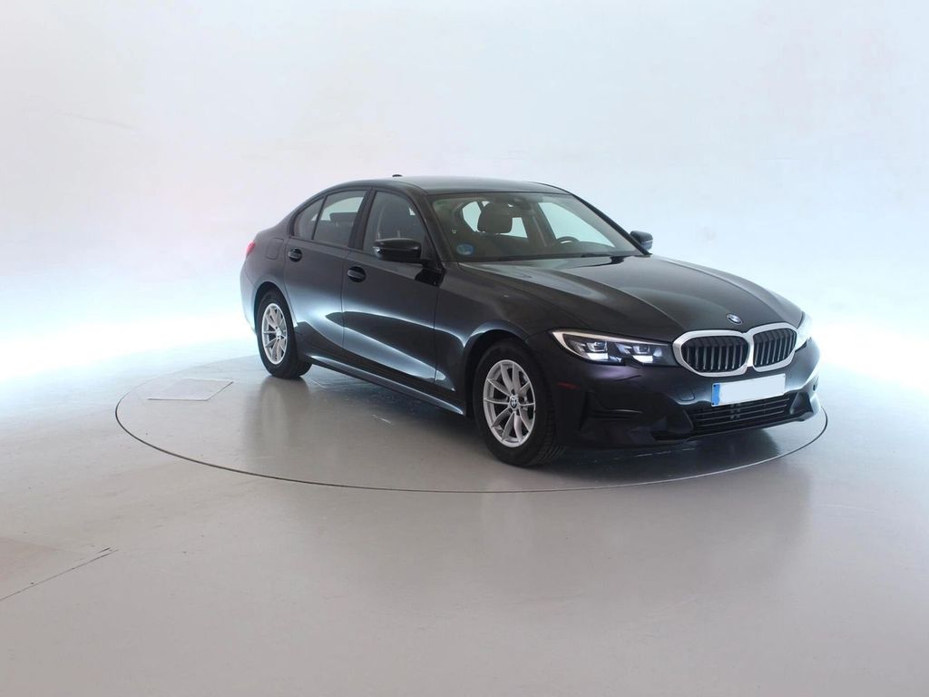 Image of BMW 320