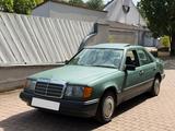 Mercedes-Benz 250d W124 250D - Mercedes-Benz 250: W124 250d
